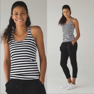 EUC Size 8 Cool Racerback Apex Stripe Black White